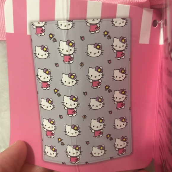 Hello Kitty blanket - Picture 3 of 3